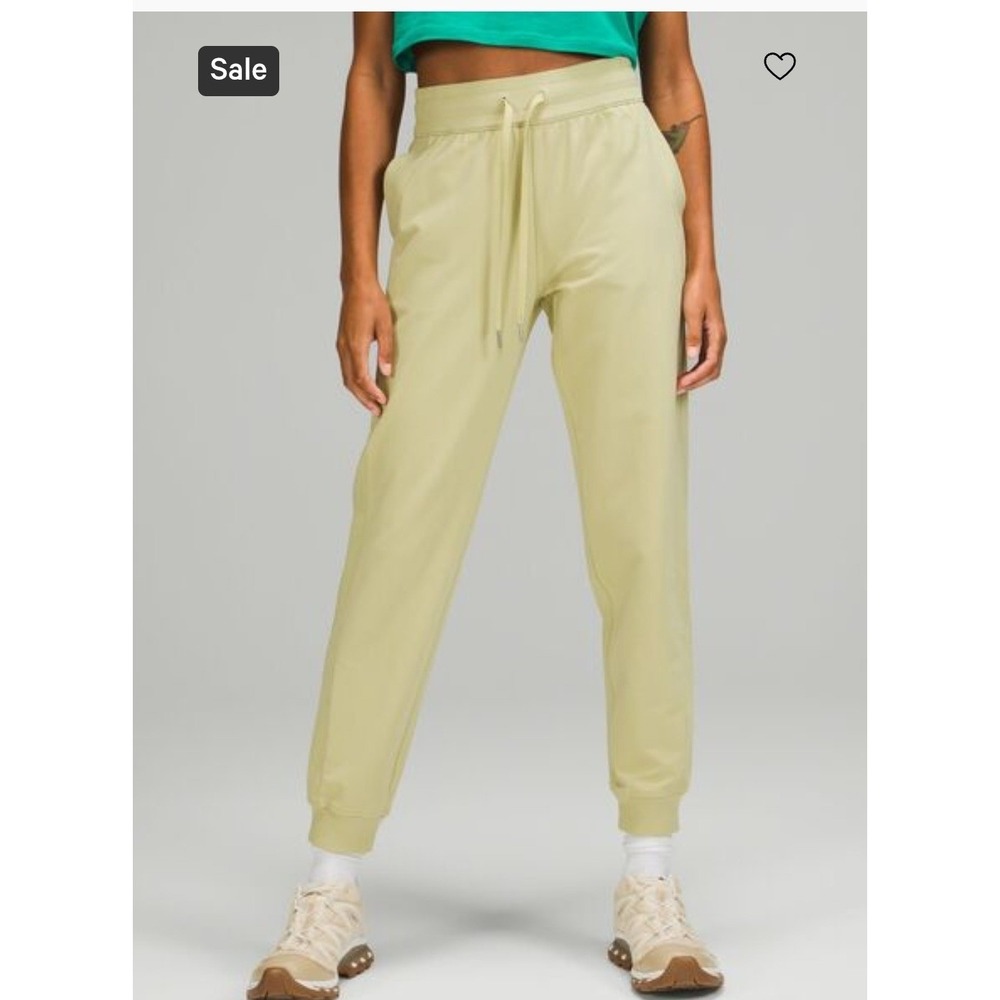 Lululemon Align High Rise Jogger Pants Light Yellow‎ Size 6
